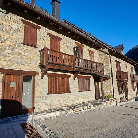 Preciosa Casa, Naut Aran, Alto Aran, Gessa, A 4 Km De Baqueira, 212 M2 Wifi Holiday home Gessa