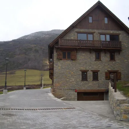 Holiday home Preciosa Casa, Naut Aran, Alto Aran, Gessa, A 4 Km De Baqueira, 212 M2 Wifi Gessa
